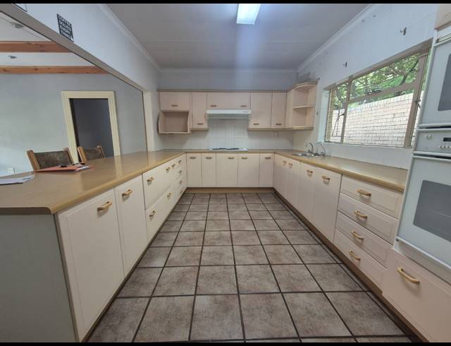 3 BEDROOM TOWNHOUSE FOR SALE IN THREE RIVERS PROPER